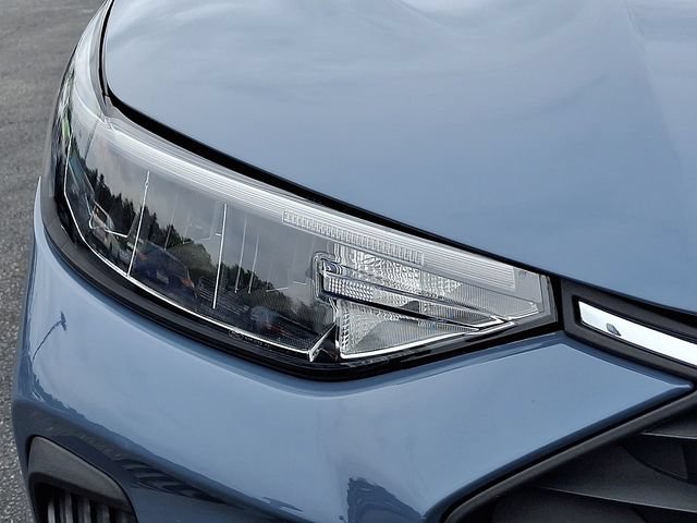 Certified 2024 Ford Escape Active AWD/4WD image 9