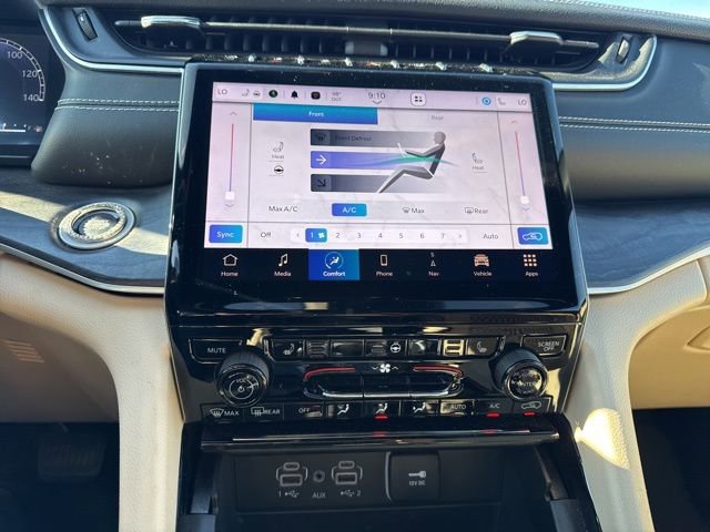 Used 2023 Jeep Grand Cherokee L Limited image 18