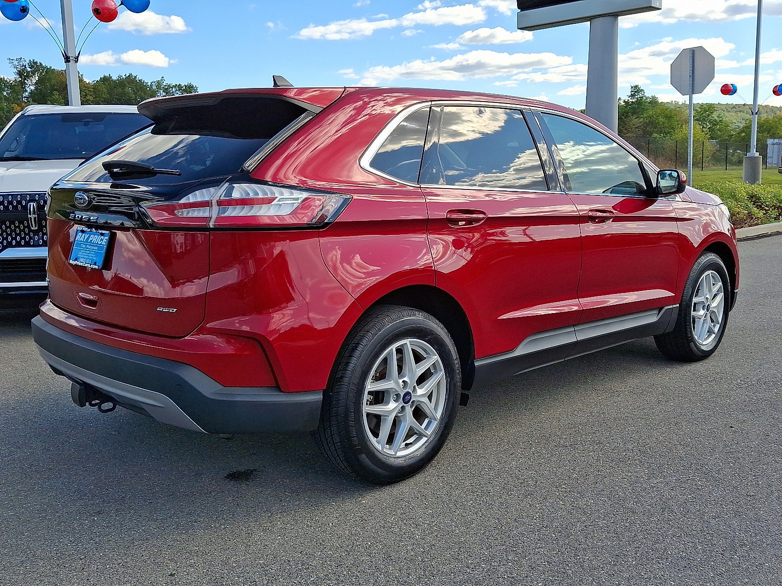 Certified 2022 Ford Edge SEL w/ Convenience Package image 4