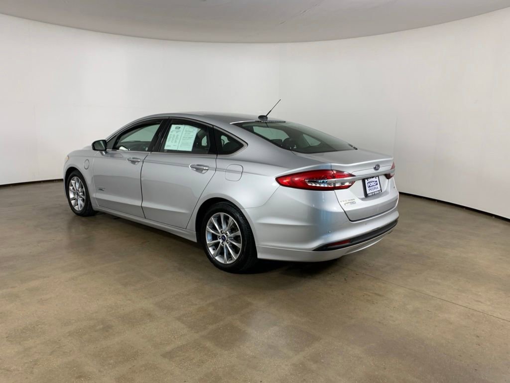 Certified 2017 Ford Fusion Energi SE FWD image 13