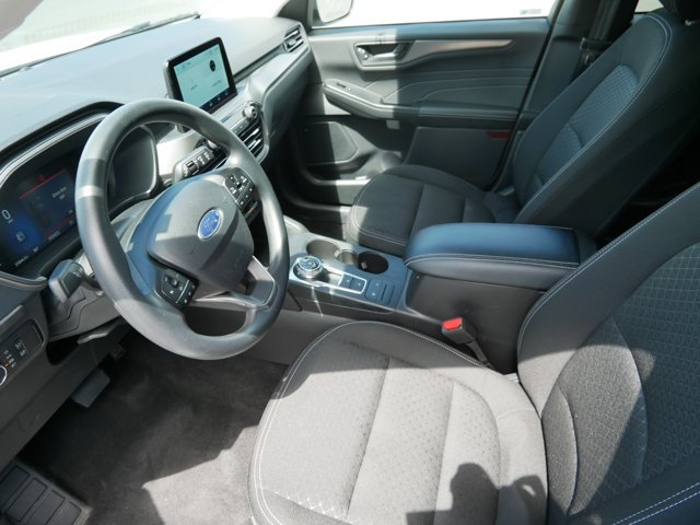 Certified 2025 Ford Escape Active AWD/4WD image 11