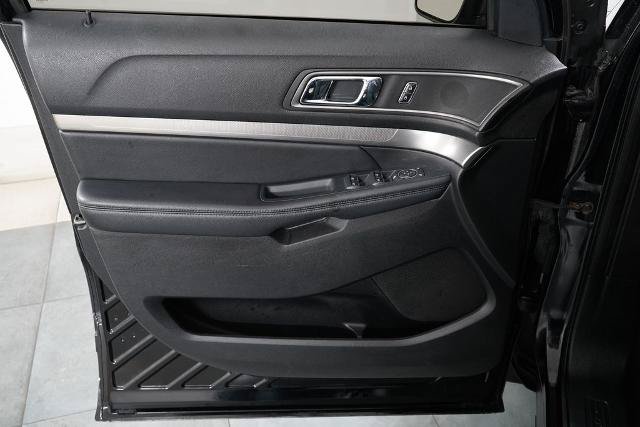 Certified 2018 Ford Explorer XLT AWD/4WD image 23