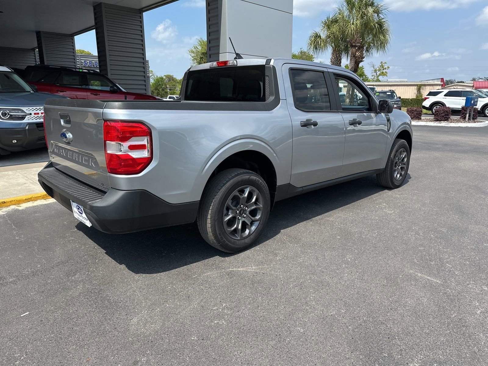 Certified 2024 Ford Maverick XLT image 4