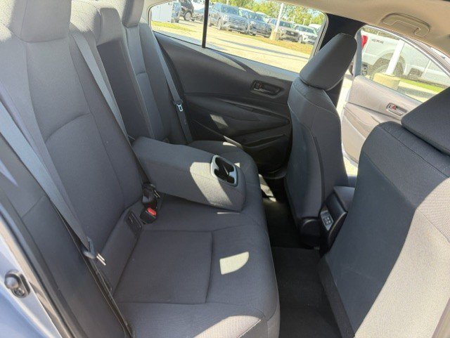 Used 2025 Toyota Corolla LE FWD image 32