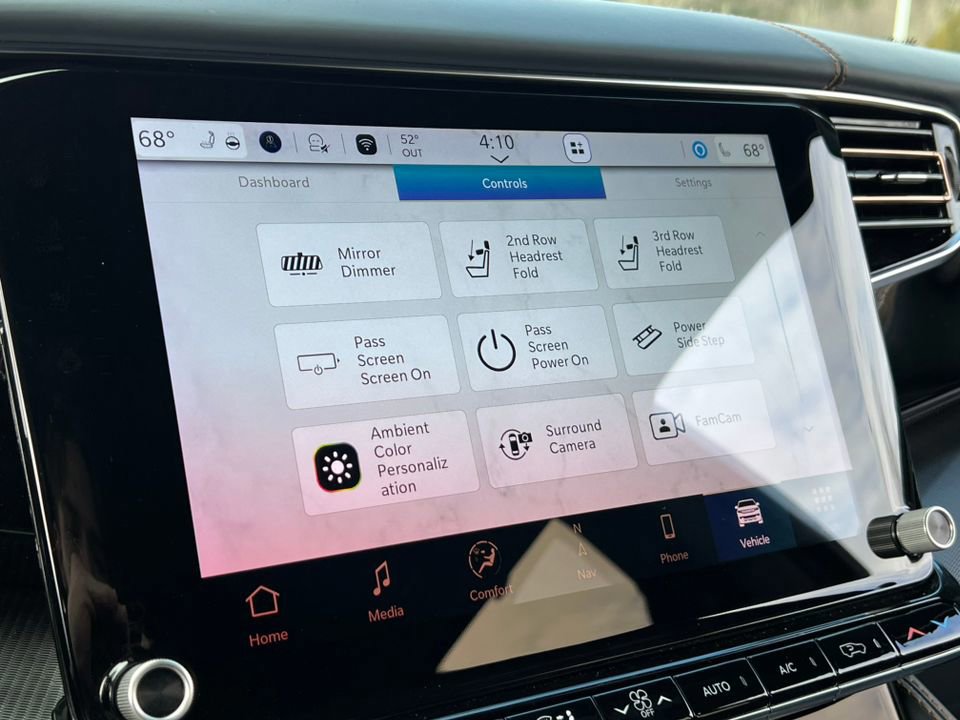 Used 2023 Jeep Grand Wagoneer Series III w/ Rear Seat Video Group 1 image 28