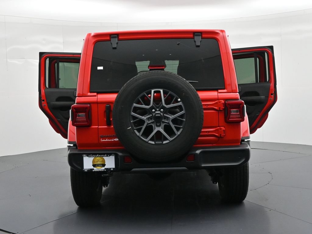 Used 2026 Jeep Wrangler Unlimited Sahara AWD/4WD image 26