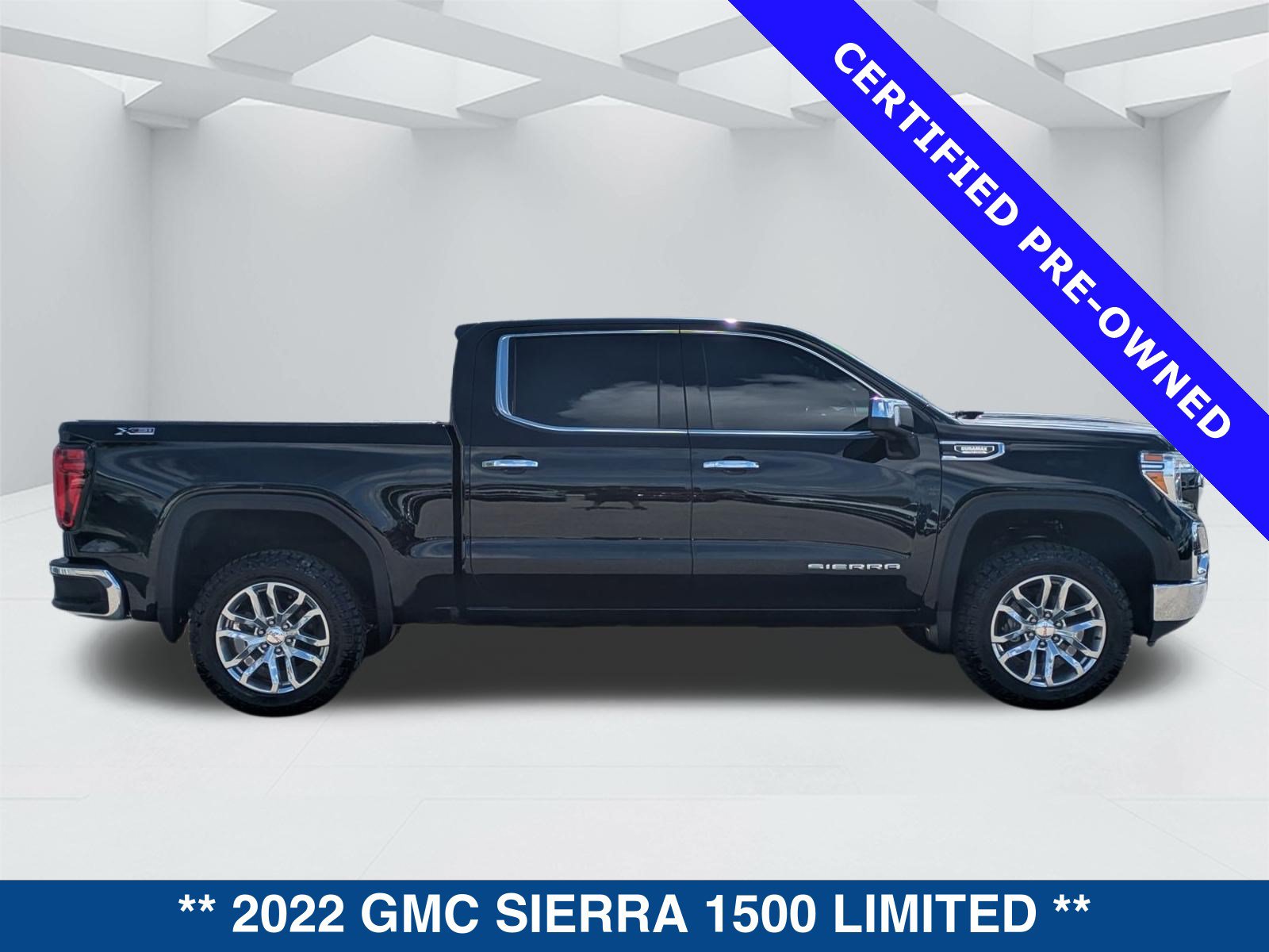 Used 2022 GMC Sierra 1500 SLT w/ SLT Premium Plus Package AWD/4WD image 4