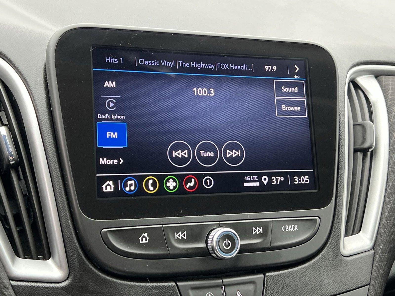 Used 2023 Chevrolet Malibu LT image 18