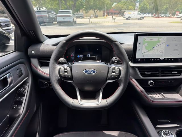 Certified 2025 Ford Explorer ST-Line w/ Premium Package AWD/4WD image 16