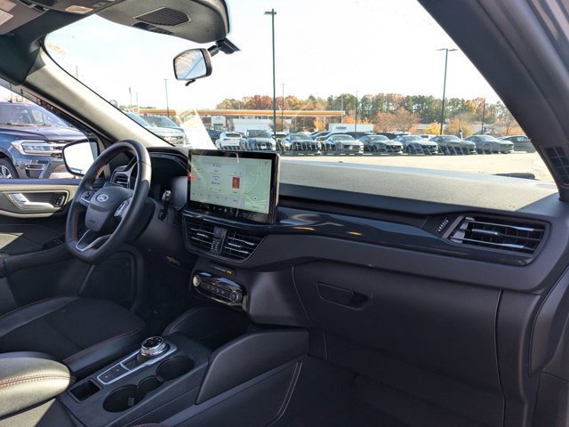 Certified 2024 Ford Escape ST-Line w/ Tech Pack #1 image 37