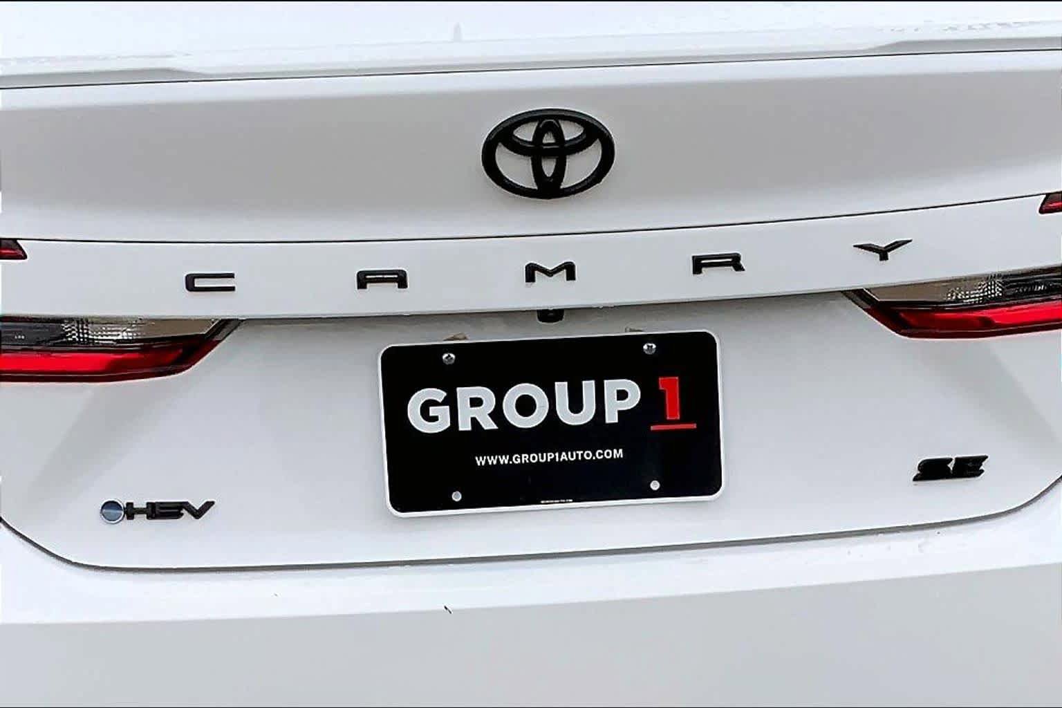 Used 2025 Toyota Camry SE w/ Convenience Package FWD image 31