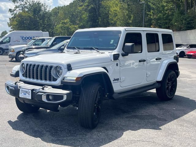 Used 2025 Jeep Wrangler Unlimited Sahara AWD/4WD image 8