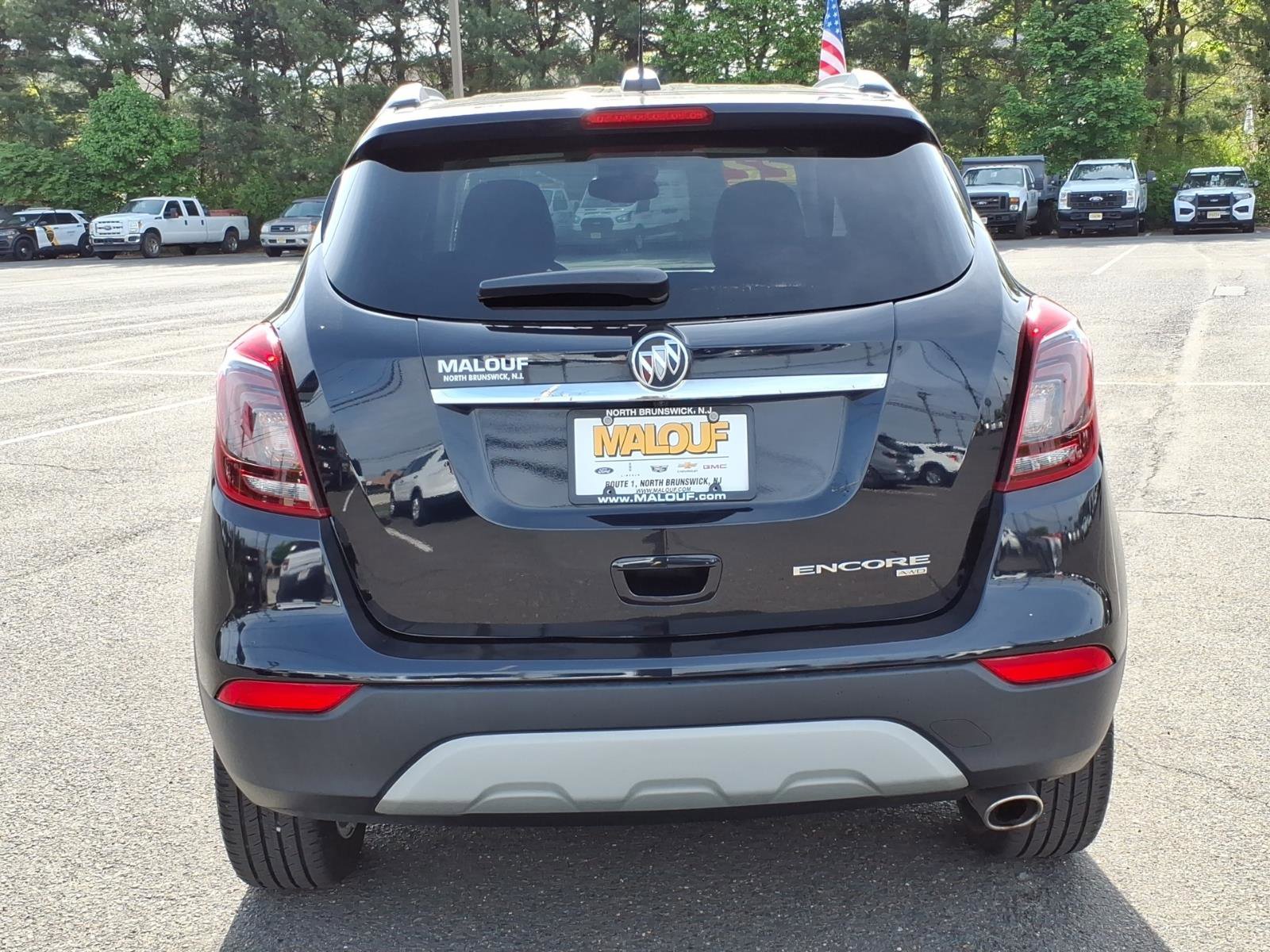 Used 2022 Buick Encore Preferred w/ Safety Package AWD/4WD image 6