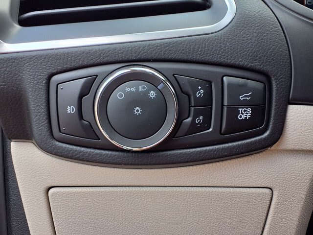 Certified 2024 Ford Edge Titanium AWD/4WD image 19