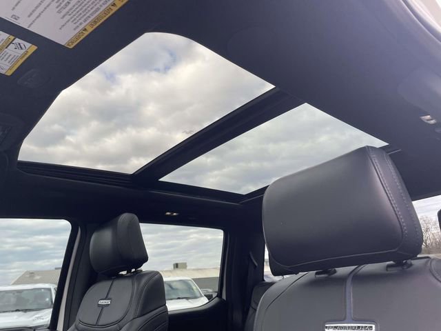 Certified 2025 Ford F350 Platinum w/ FX4 Off-Road Package image 18