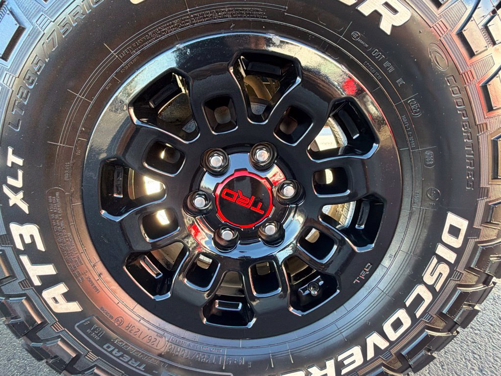 Used 2022 Toyota Tacoma TRD Sport w/ Technology Package RWD image 54