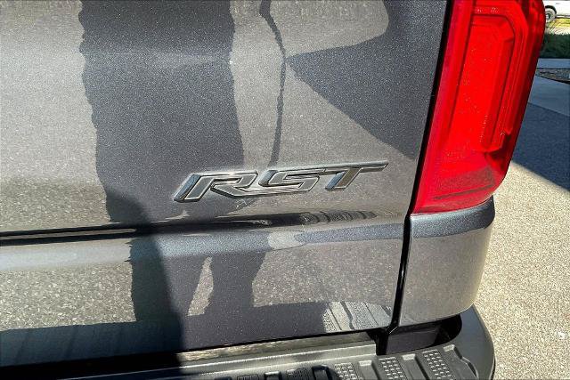 Used 2020 Chevrolet Silverado 1500 RST AWD/4WD image 25