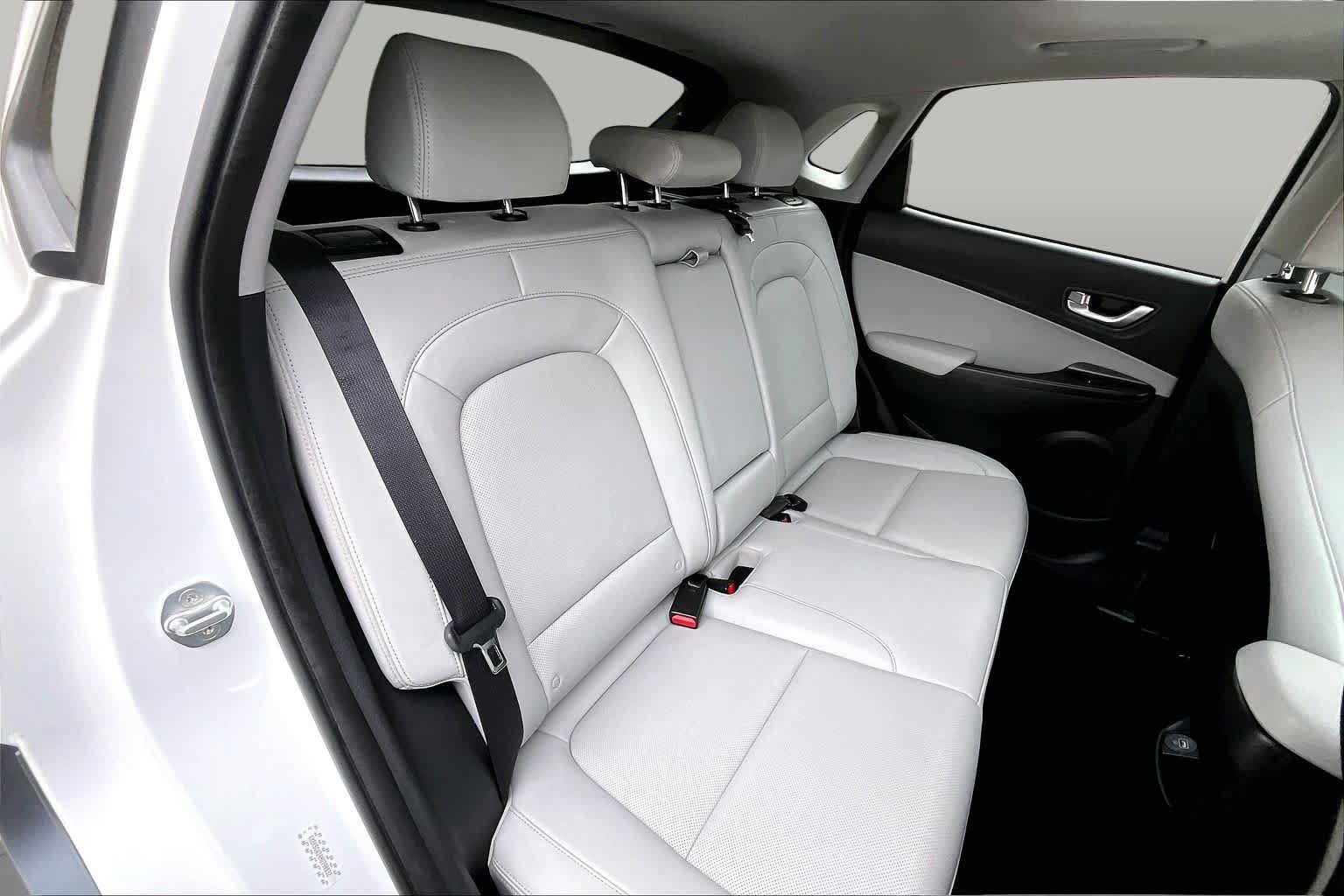 Used 2022 Hyundai Kona Limited AWD/4WD image 20