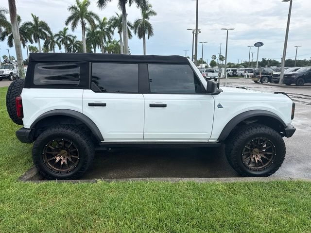 Certified 2021 Ford Bronco Black Diamond w/ Sasquatch Package AWD/4WD image 4
