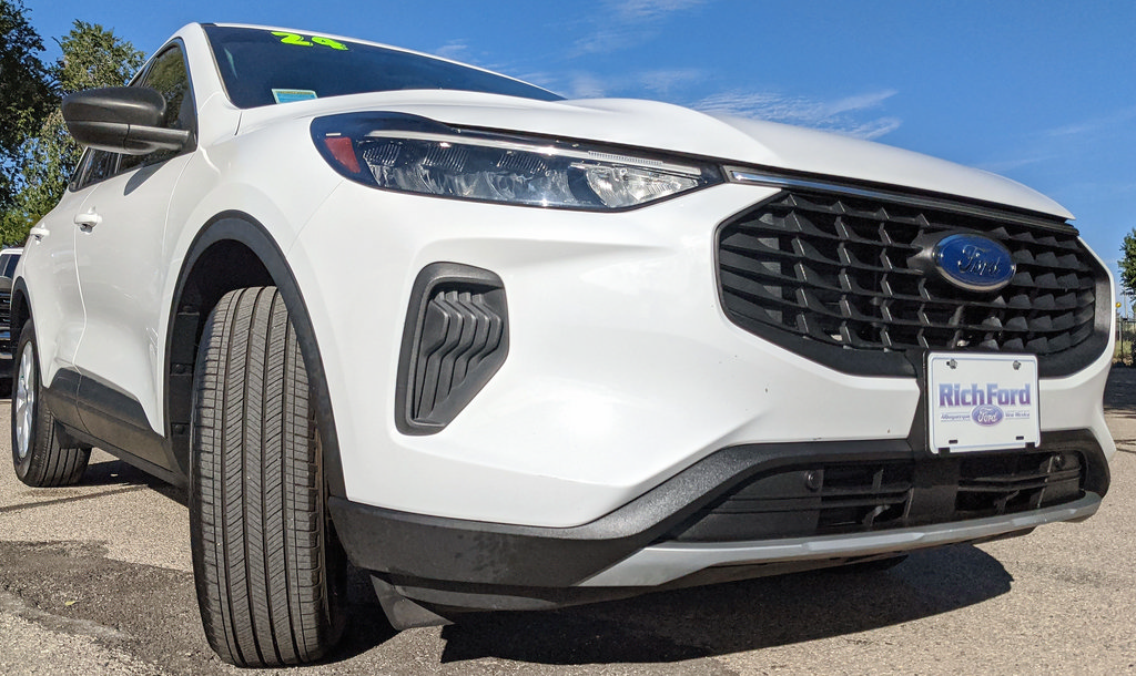 Certified 2024 Ford Escape Active FWD image 22
