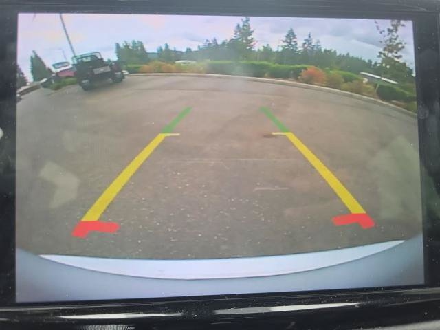 Used 2024 Chrysler Pacifica Touring-L FWD image 29