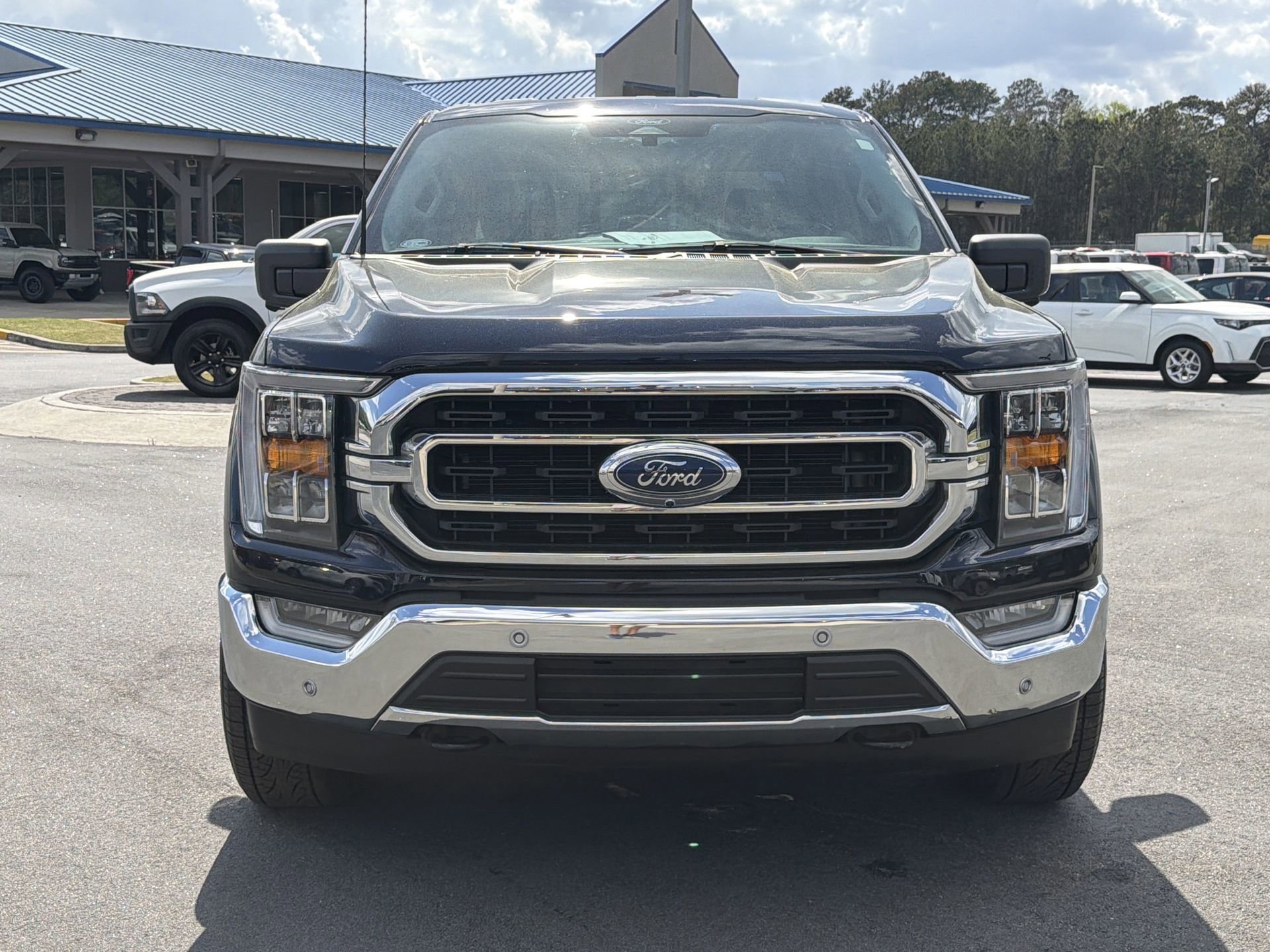 Certified 2022 Ford F150 XLT w/ Equipment Group 302A High image 8