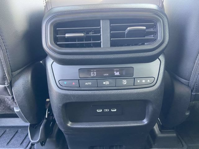 Used 2025 Honda Pilot EX-L image 15
