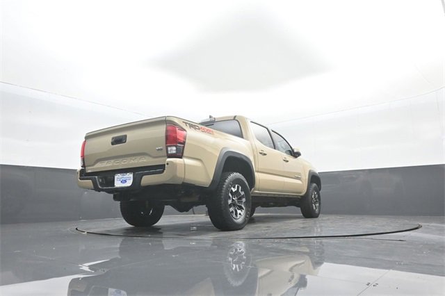 Used 2019 Toyota Tacoma TRD Off-Road image 32
