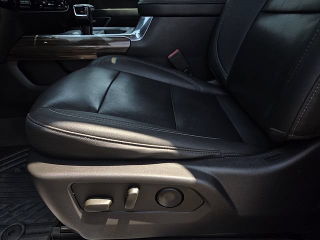 Used 2022 Chevrolet Silverado 1500 LT Trail Boss w/ Convenience Package II AWD/4WD image 15