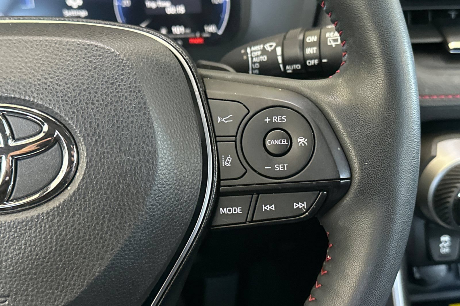 Used 2024 Toyota RAV4 XSE w/ Premium Package AWD/4WD image 26