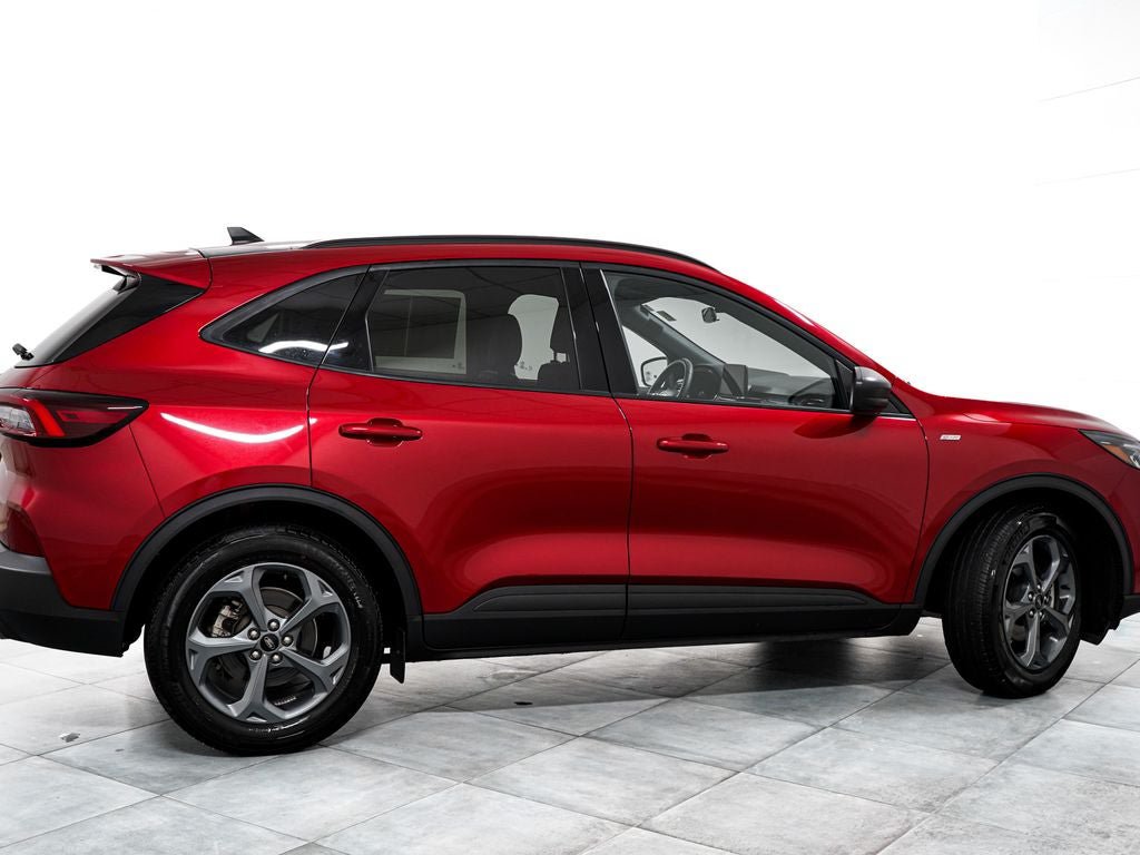 Certified 2025 Ford Escape ST-Line FWD image 7