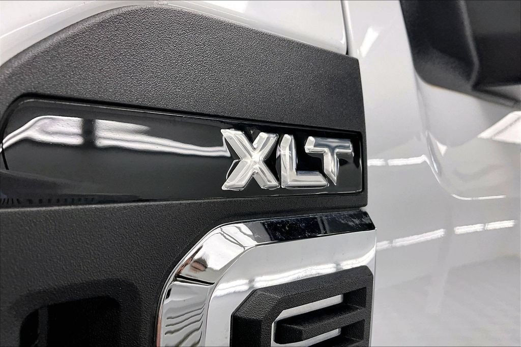 Certified 2025 Ford F250 XLT w/ FX4 Off-Road Package AWD/4WD image 8