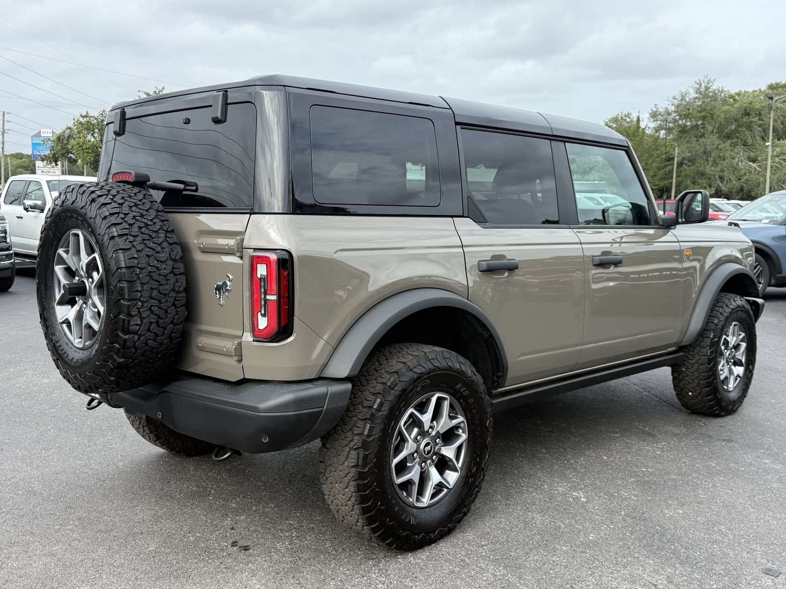 Certified 2025 Ford Bronco Badlands AWD/4WD image 5