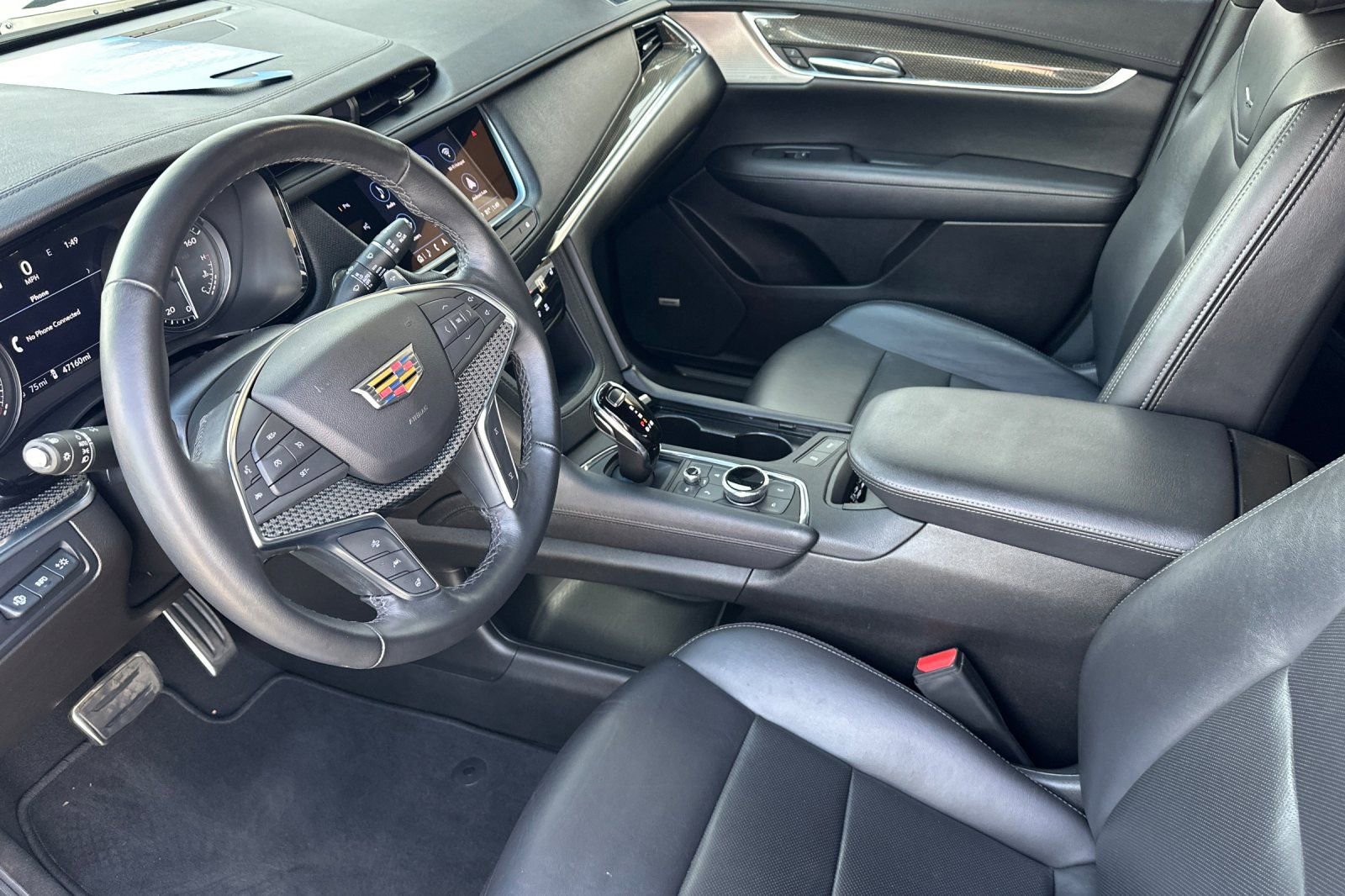 Used 2022 Cadillac XT5 Sportv w/ LPO, ONYX Package image 9