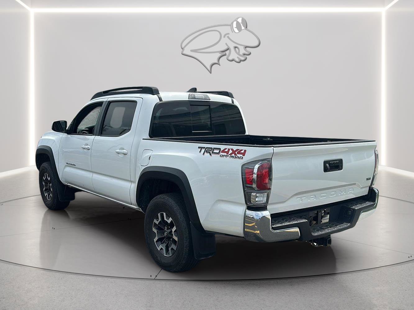 Used 2021 Toyota Tacoma TRD Off-Road AWD/4WD image 5