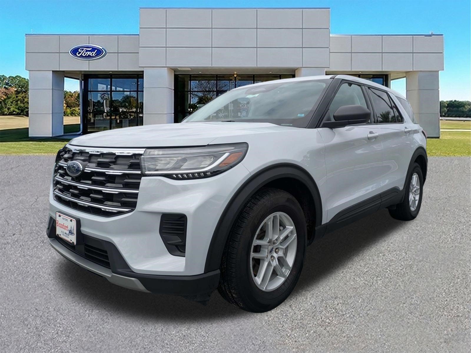 Certified 2026 Ford Explorer Active RWD image 8