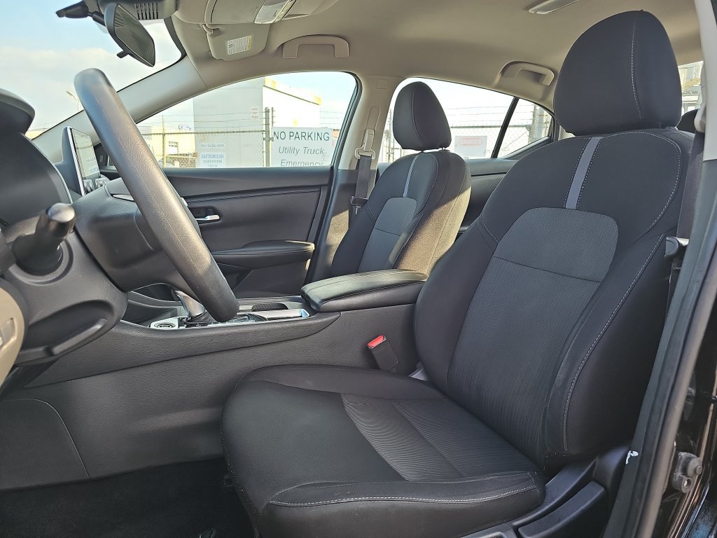 Used 2024 Nissan Sentra SV FWD image 15