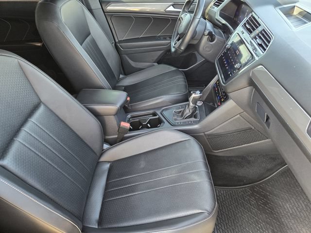 Used 2022 Volkswagen Tiguan SE R-Line FWD image 13