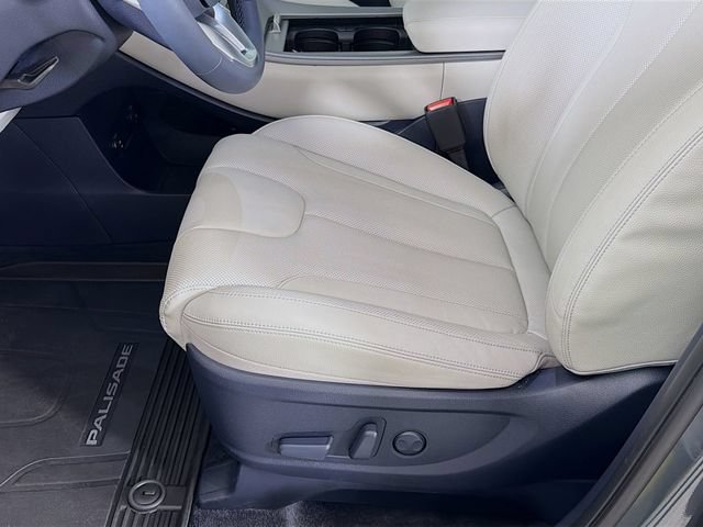 Used 2022 Hyundai Palisade SEL w/ Premium Package FWD image 24