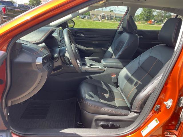 Used 2020 Nissan Altima 2.5 SR w/ Premium Package FWD image 8