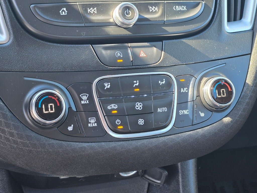 Used 2024 Chevrolet Malibu LT FWD image 24