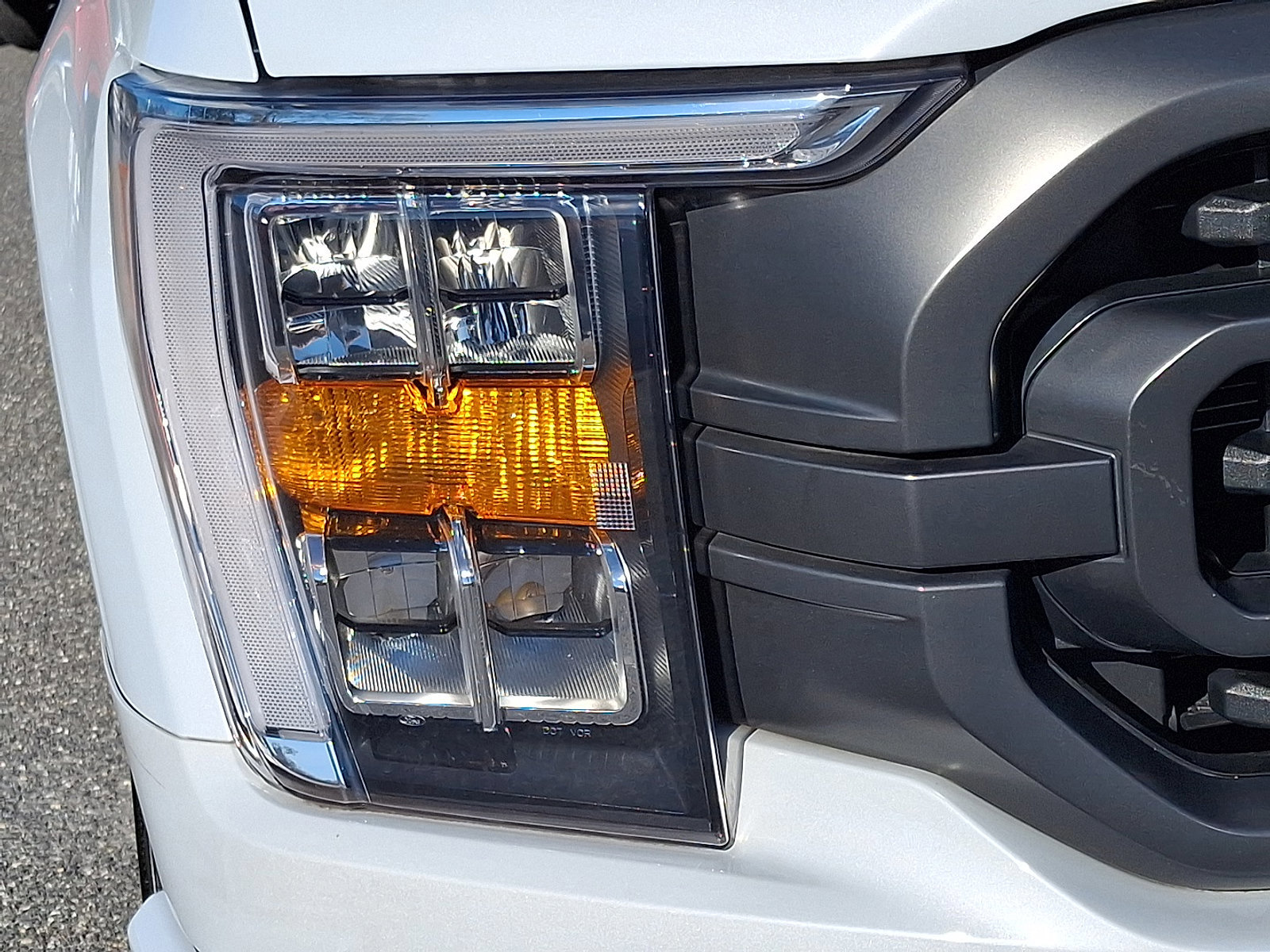 Certified 2022 Ford F150 XLT w/ Equipment Group 302A High image 9