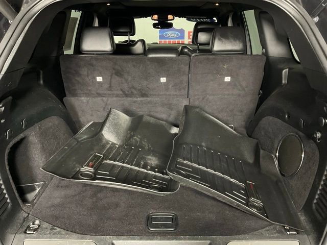 Used 2018 Jeep Grand Cherokee Limited w/ Luxury Group II image 11