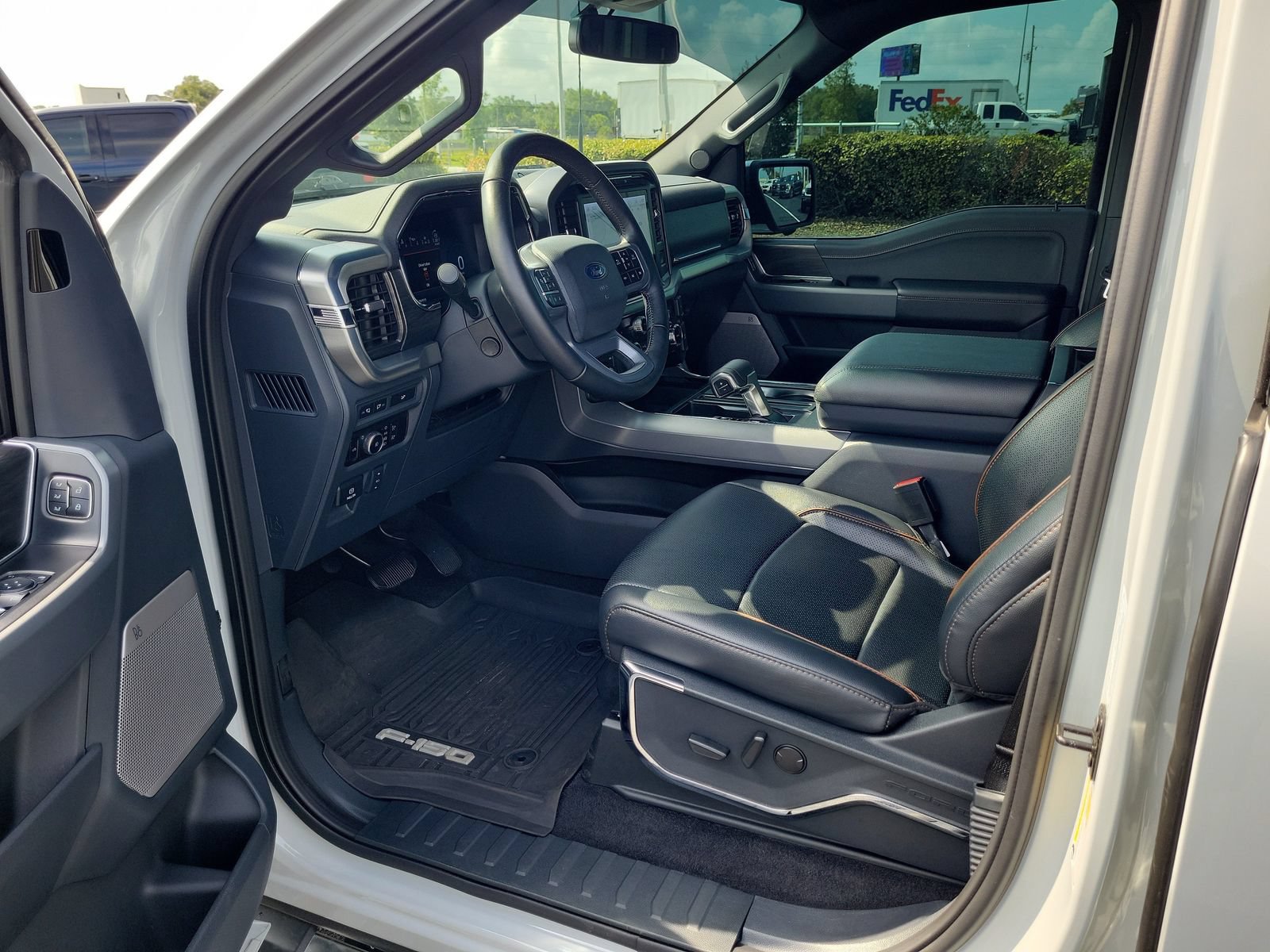 Certified 2024 Ford F150 Lariat w/ Tow/Haul Package AWD/4WD image 15