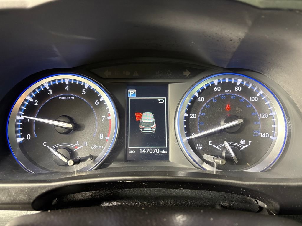 Used 2017 Toyota Highlander XLE image 17
