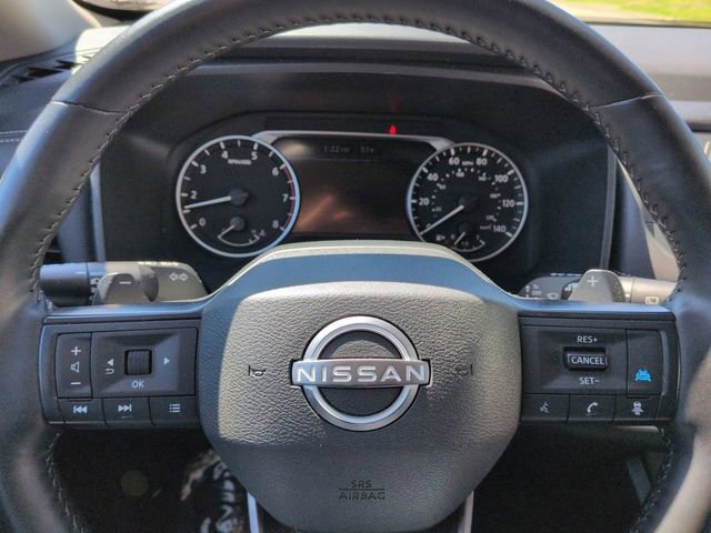 Used 2025 Nissan Rogue SV image 32