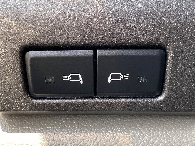 Certified 2022 Ford F550 4x4 Regular Cab Super Duty image 45