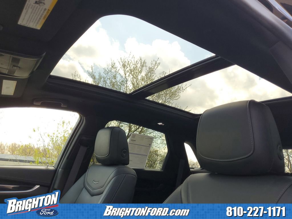 Used 2020 Cadillac XT5 Premium Luxury w/ LPO, Floor Liner Package AWD/4WD image 12