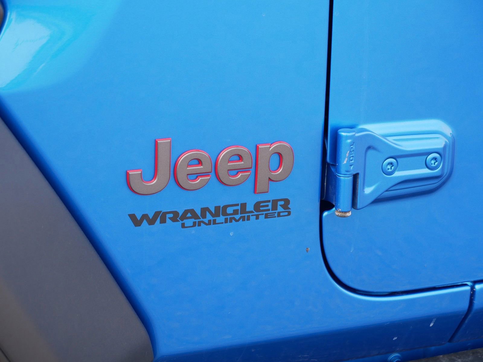 Used 2022 Jeep Wrangler Unlimited Rubicon w/ Cold Weather Group AWD/4WD image 12