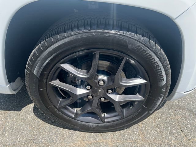Used 2019 Jeep Grand Cherokee Limited X AWD/4WD image 9